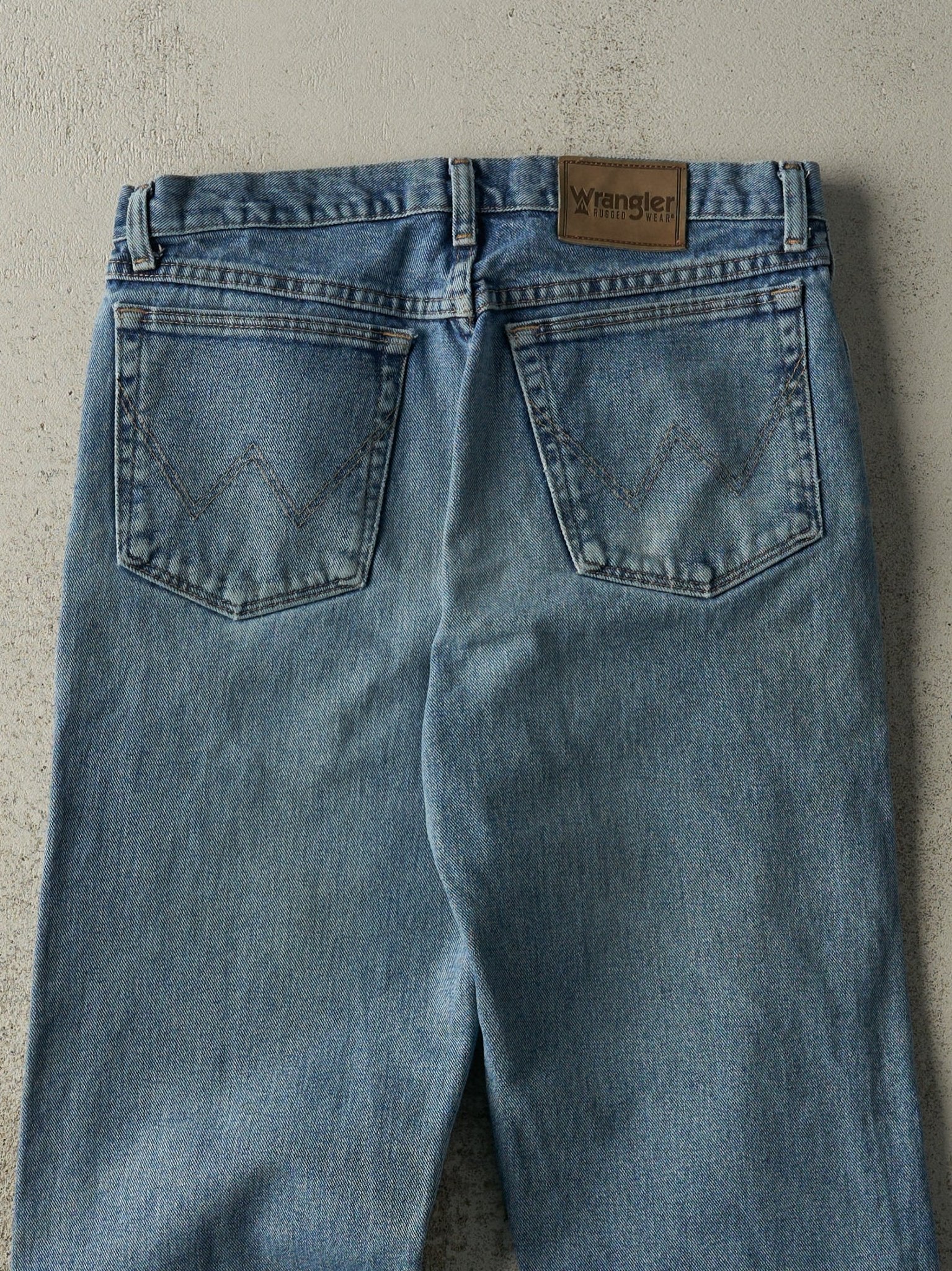 Vintage Y2K Mid Wash Wrangler Jeans (32x32)