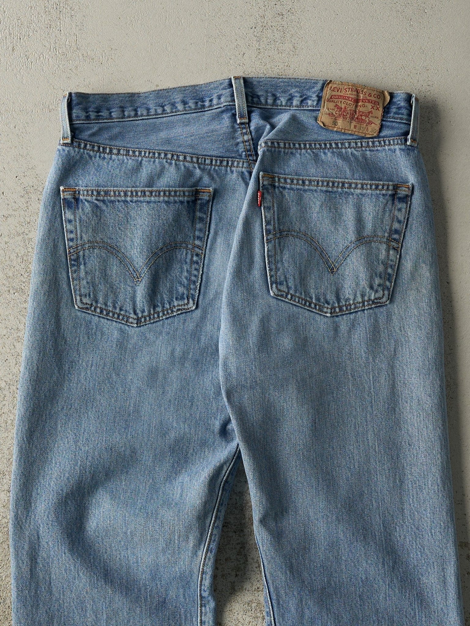 Vintage 90s Light Wash Levi's 501 Jeans (32x30)