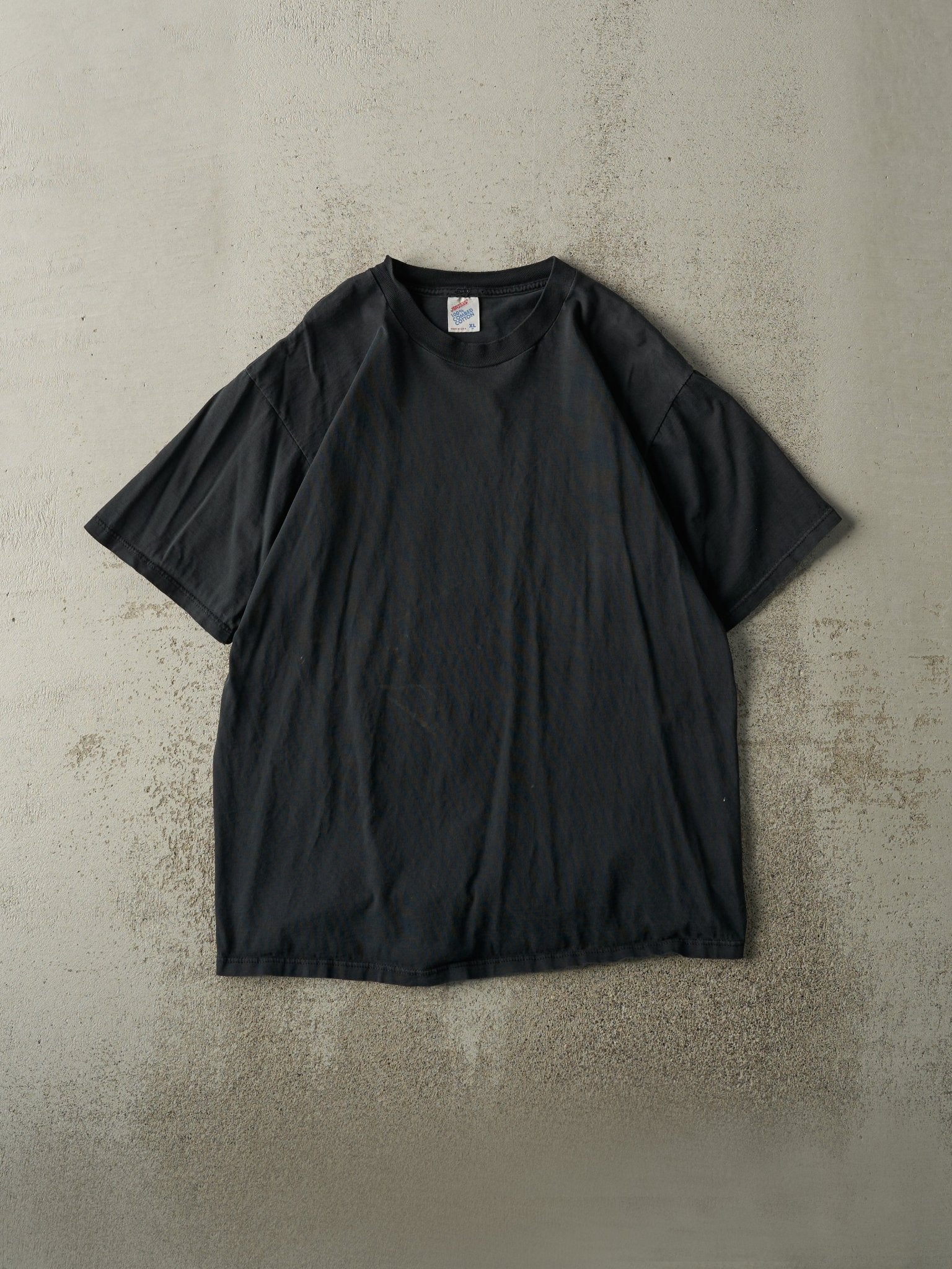 Vintage 90s Faded Black Blank Tee (M)