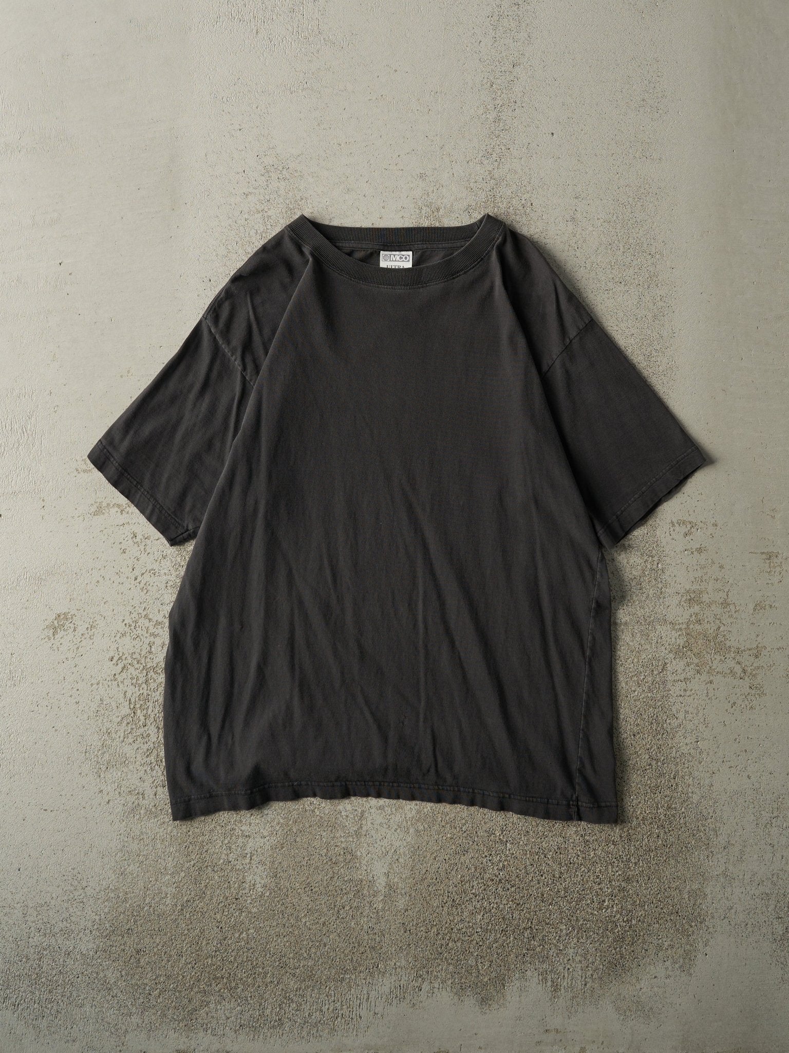Vintage Y2K Faded Black Blank Tee (L)