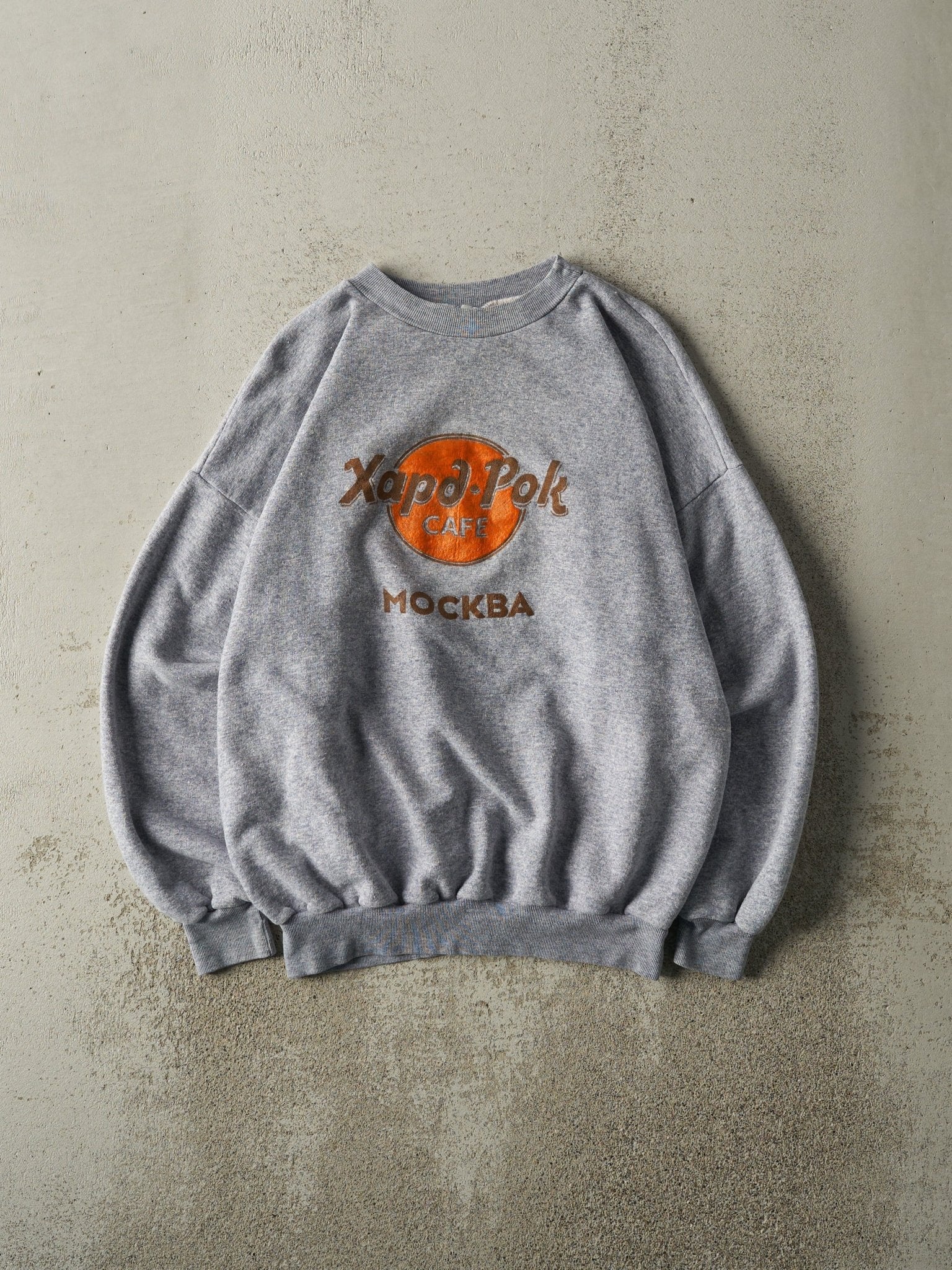 Vintage 90s Grey Hard Rock Cafe Russia Crewneck (M/L)