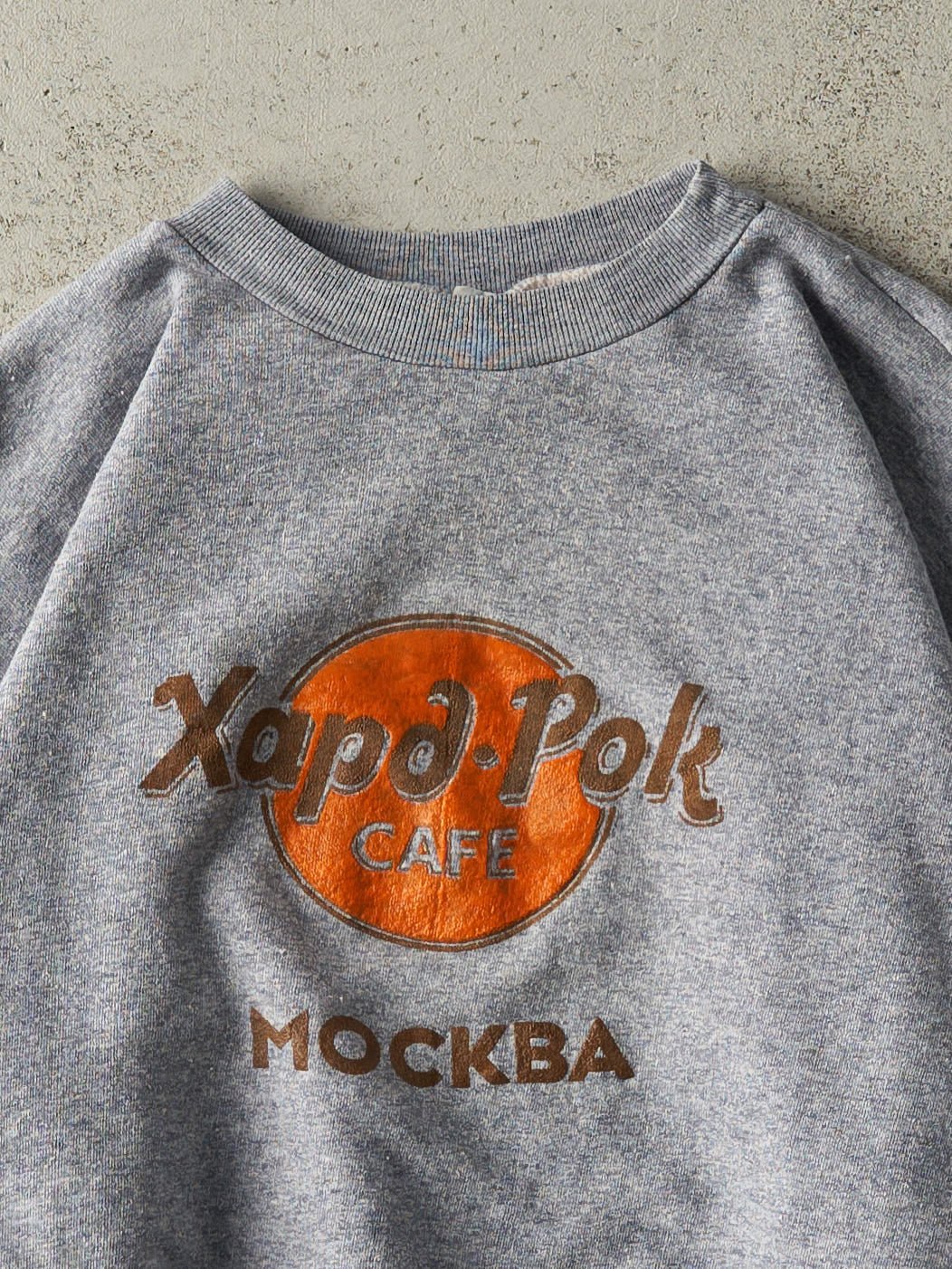Vintage 90s Grey Hard Rock Cafe Russia Crewneck (M/L)