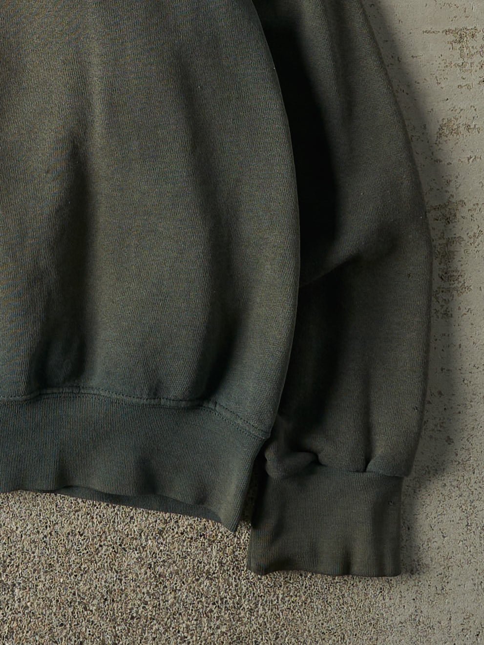 Vintage 90s Sun Faded Green Blank Boxy Crewneck (L)