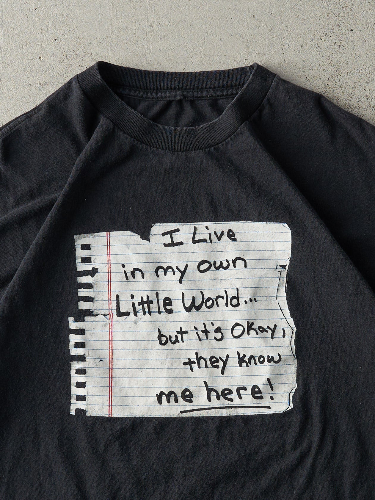 Vintage 90s Black "I Live In My Own Little World" Slogan Tee (M)