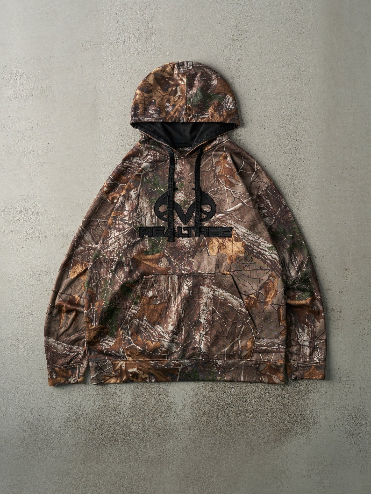 Vintage Y2K Camo Embroidered Realtree Logo Hoodie (L)