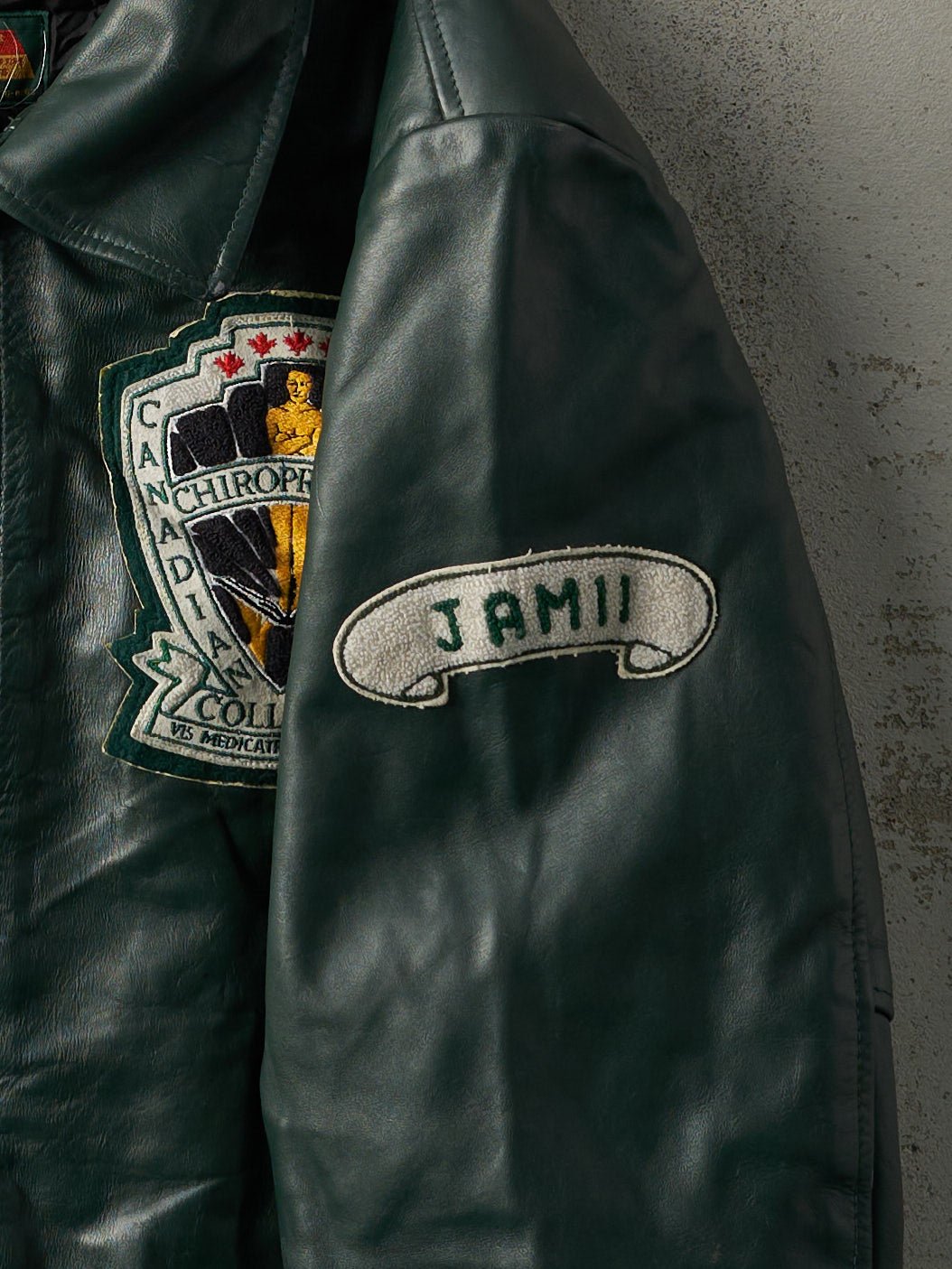 Vintage 00' Green Canadian Memorial Chiropractic College Leather Jacket (XL)