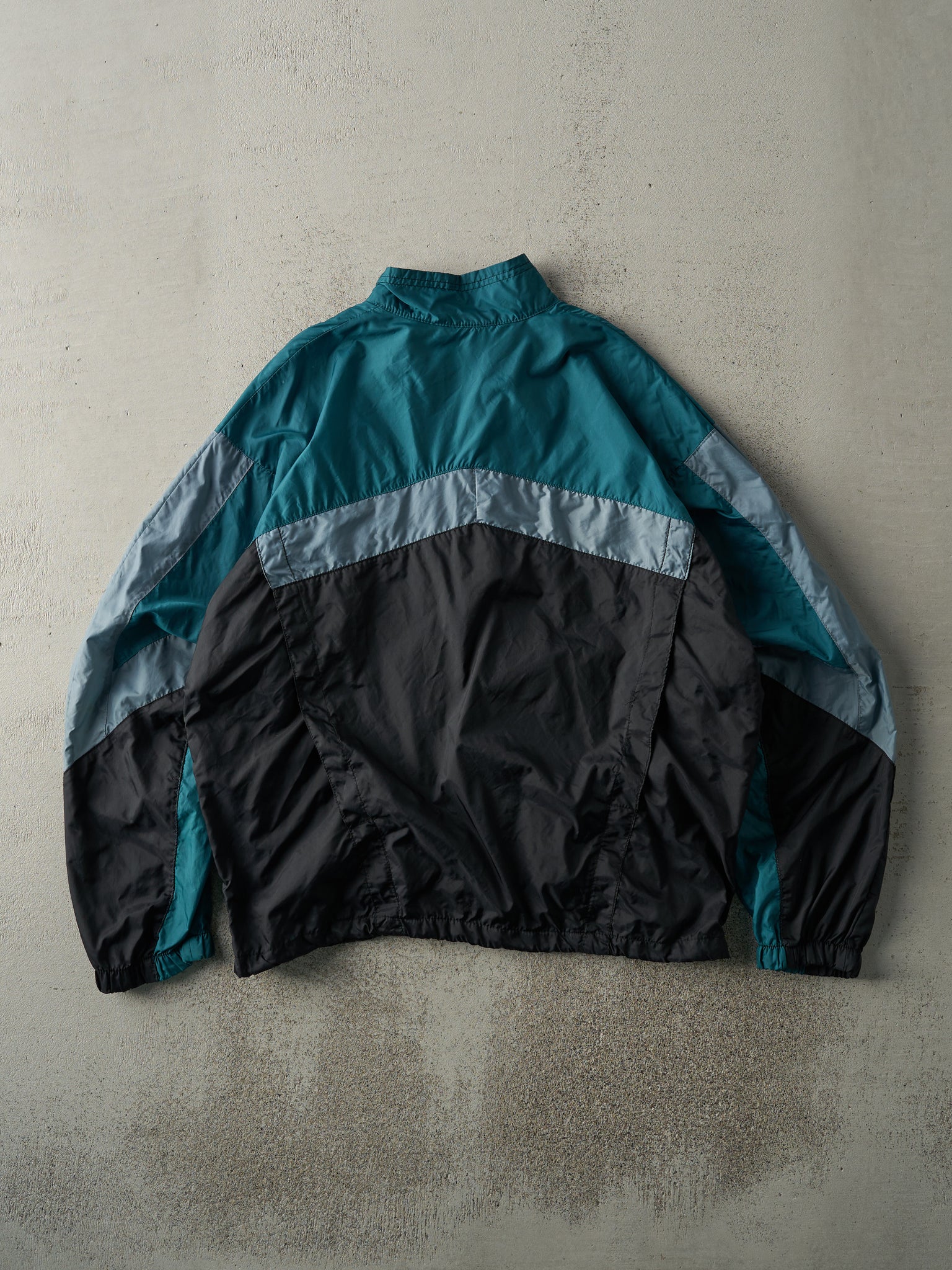 Vintage 90s Black & Green Nike Windbreaker Jacket (M)