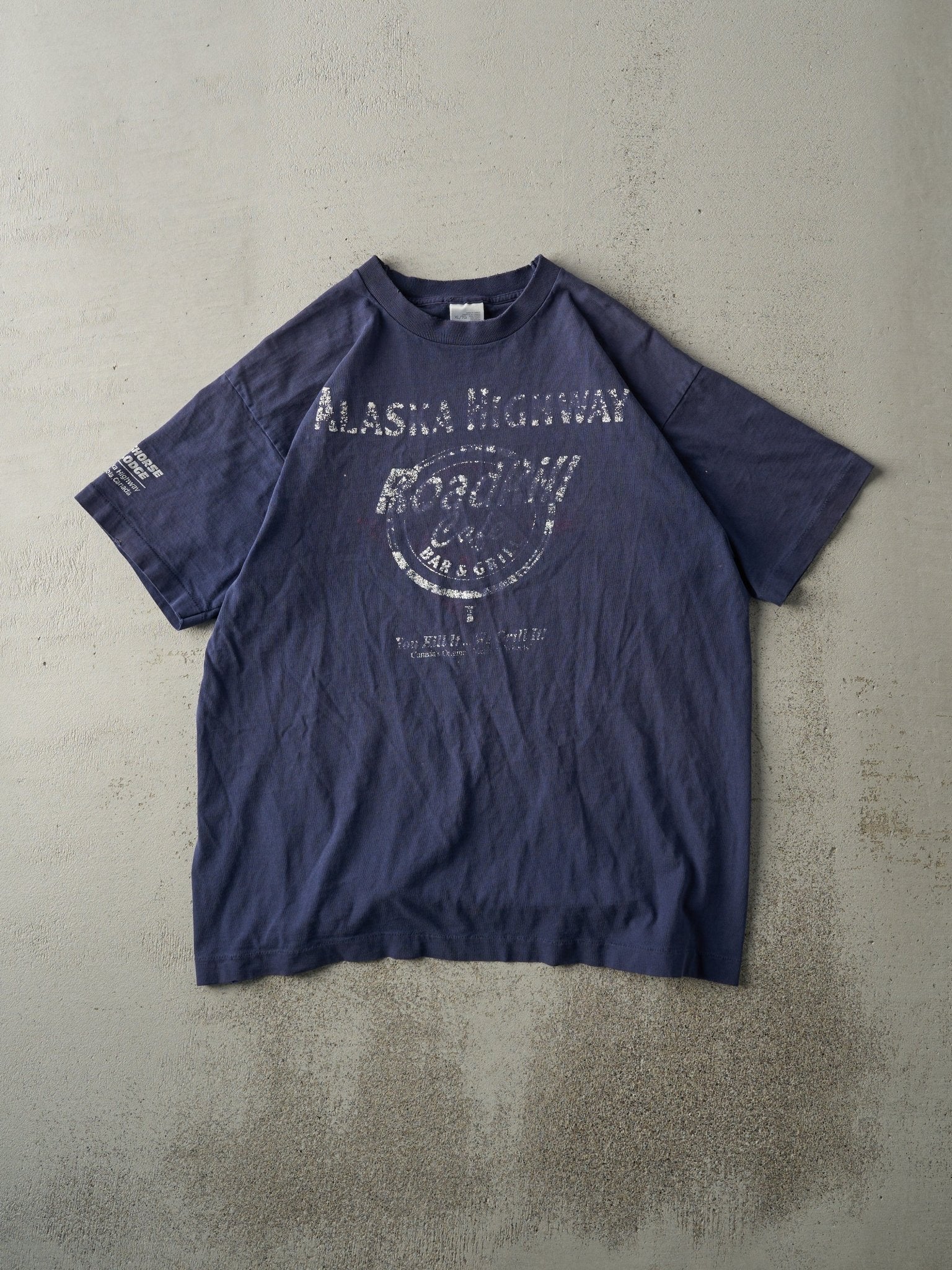 Vintage 90s Navy Blue Alaska Highway Roadkill Cafe Tee (M)
