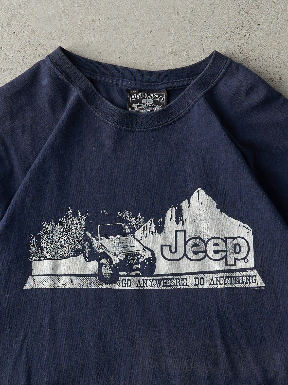 Vintage 07' Navy Blue Jeep Tee (M)