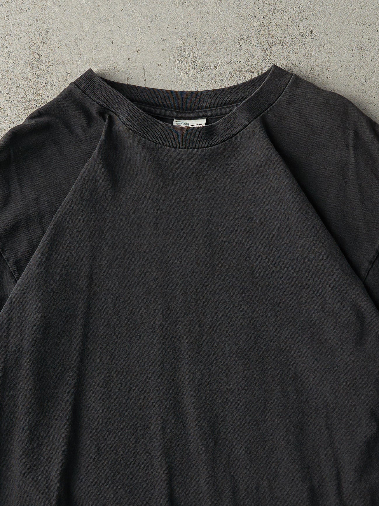 Vintage 90s Faded Black Blank Tee (M)