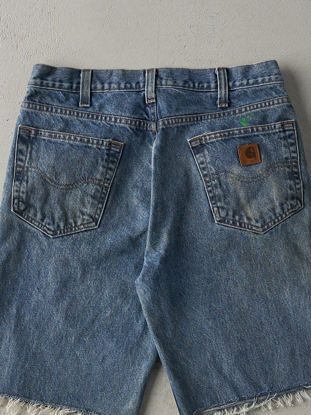 Vintage Y2K Light Wash Relaxed Fit Carhartt Cut Off Shorts (33x9.5)