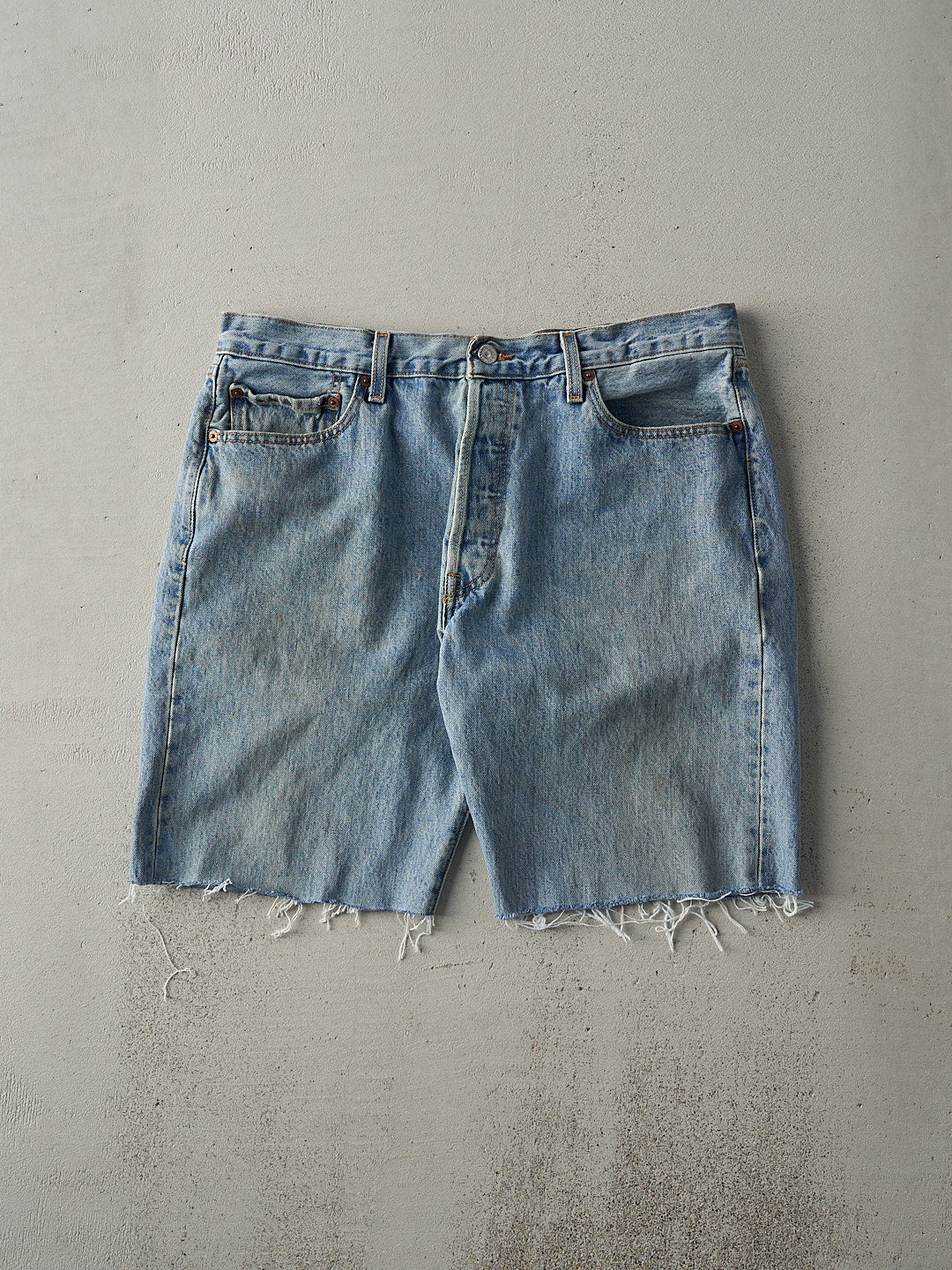 Vintage 90s Light Wash Levi's 501 Cut Off Jean Shorts (36x9)