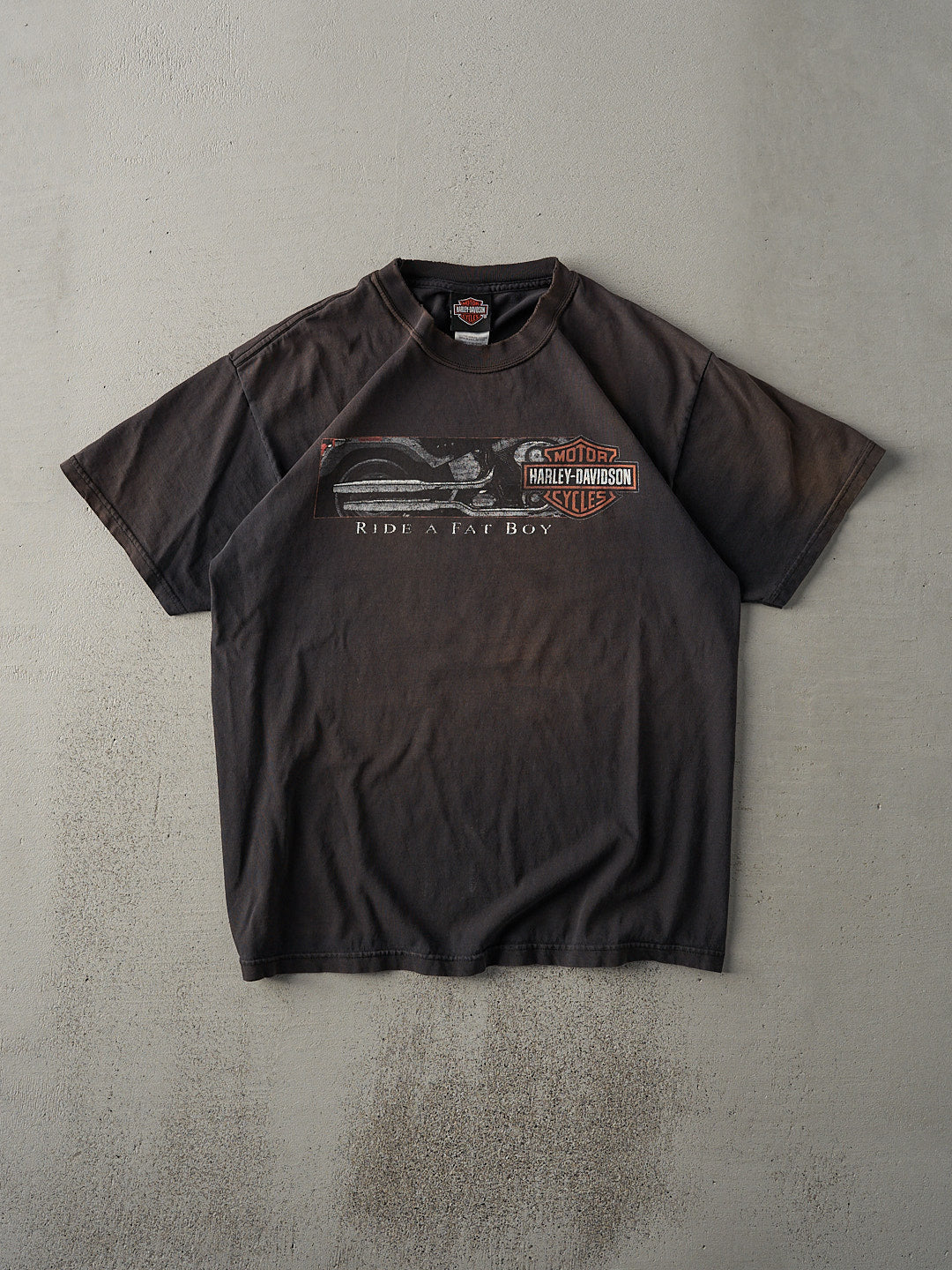 Vintage 03' Faded Black Yorktown VA Harley Davidson Tee (M)