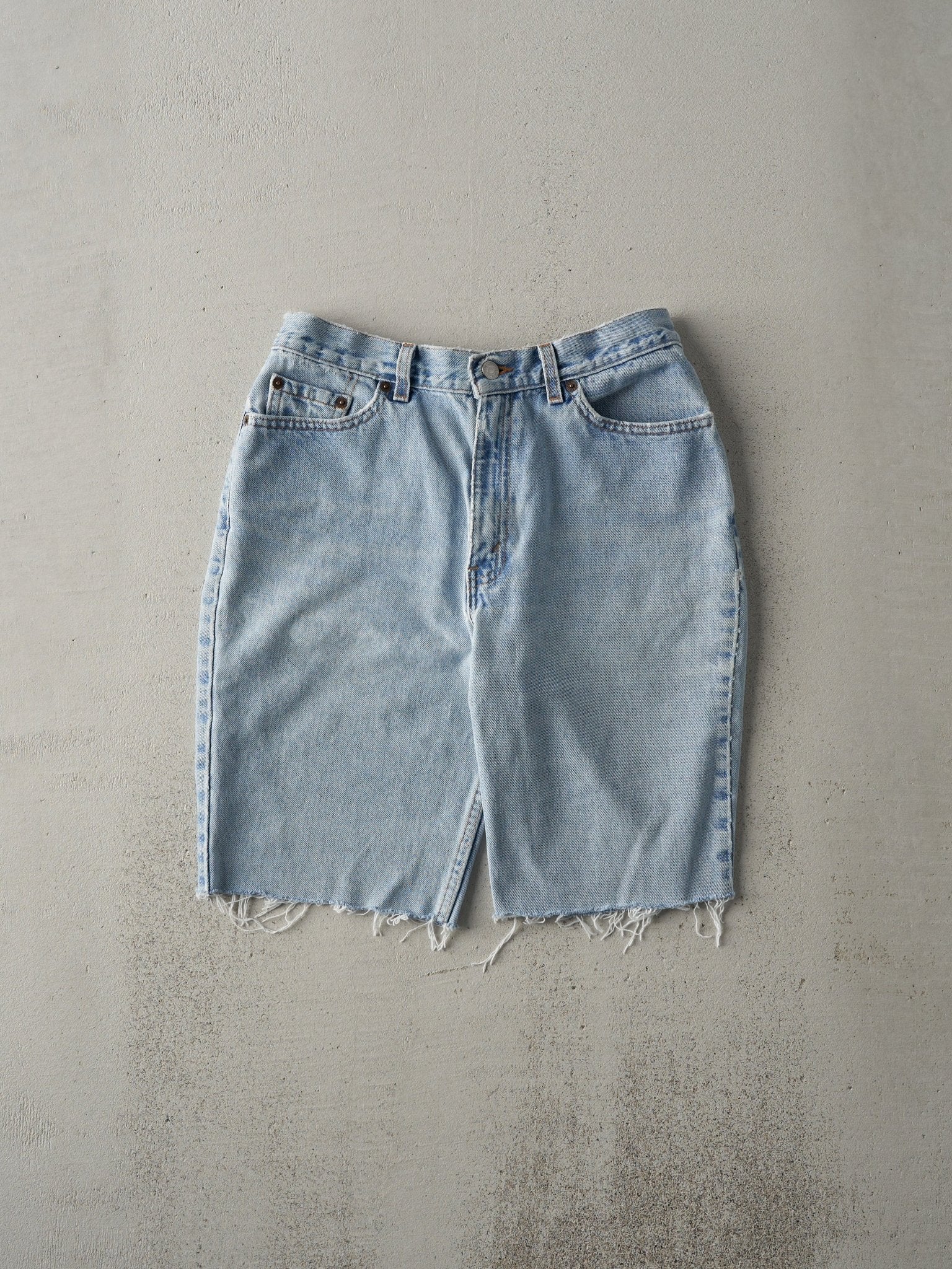 Vintage Y2K Light Wash Levi's 512 Cut Off Jean Shorts (29x9)