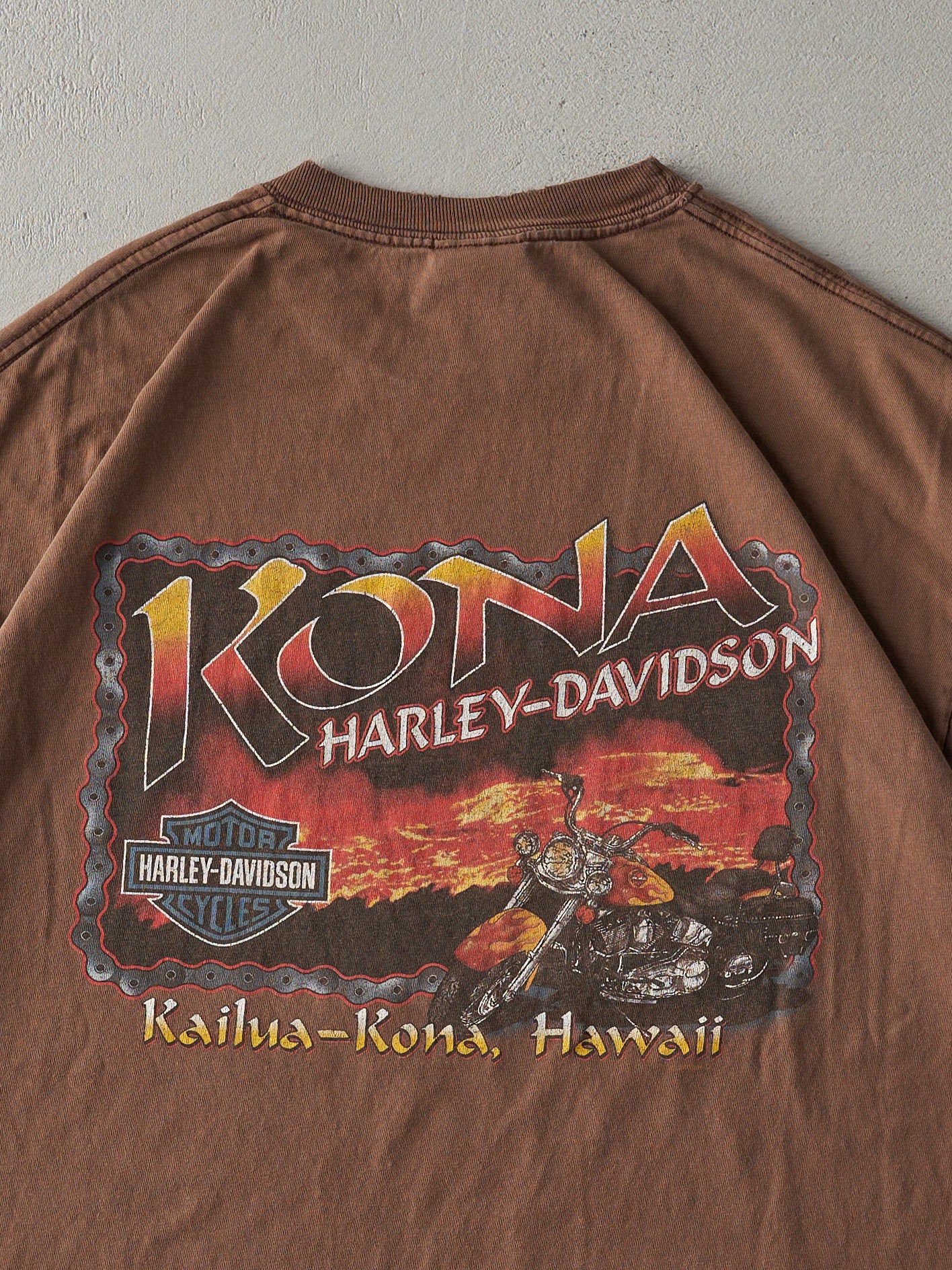 Vintage 03' Faded Brown RARE Kailua-Kona Hawaii Harley Davidson Tee (L)