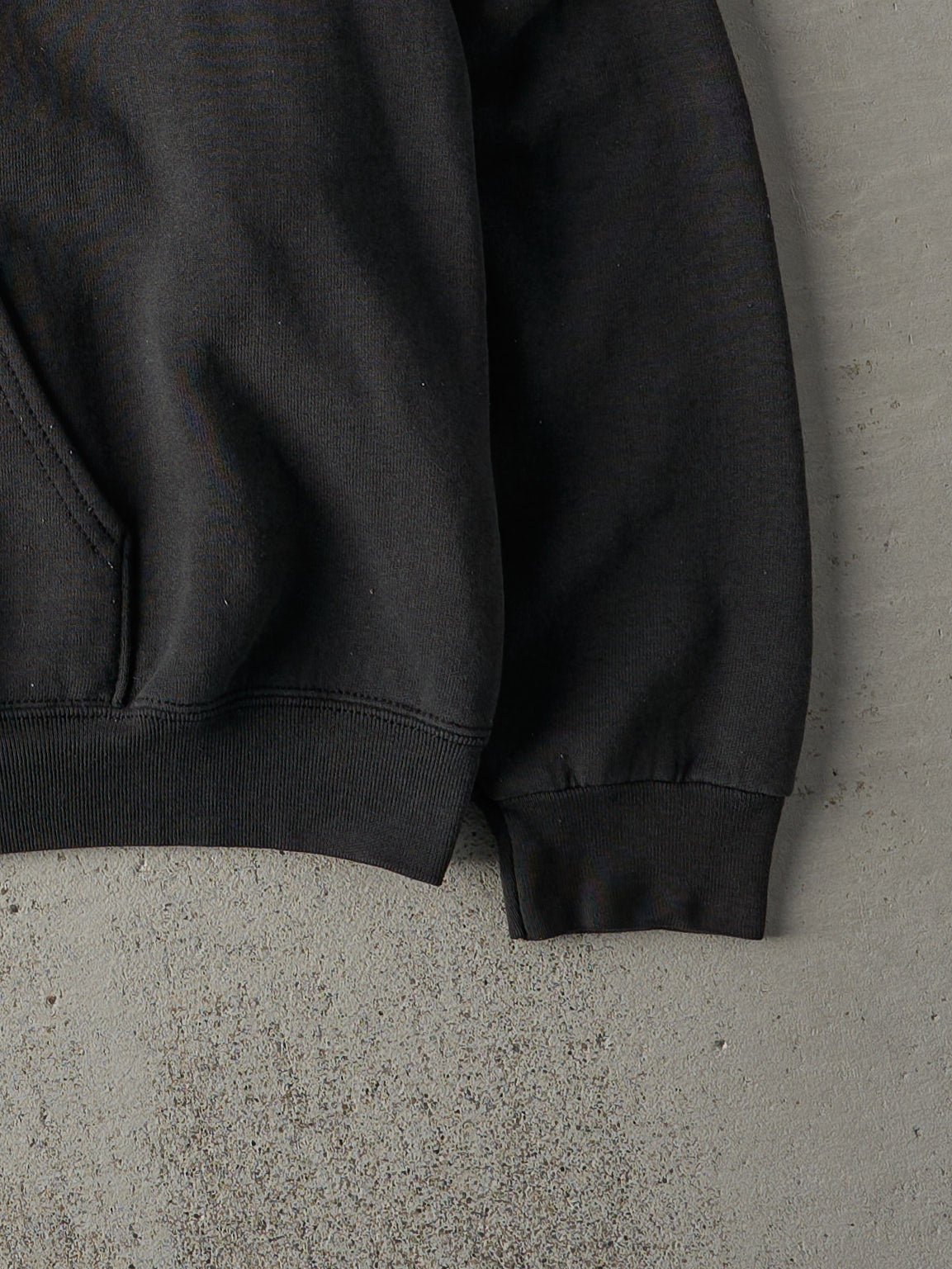 Vintage 90s Faded Black Wilson Embroidered Boxy Hoodie (L)