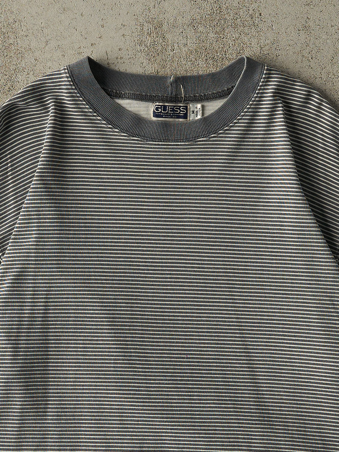 Vintage 90s Grey & White Guess Jeans Striped Tee (L/XL)