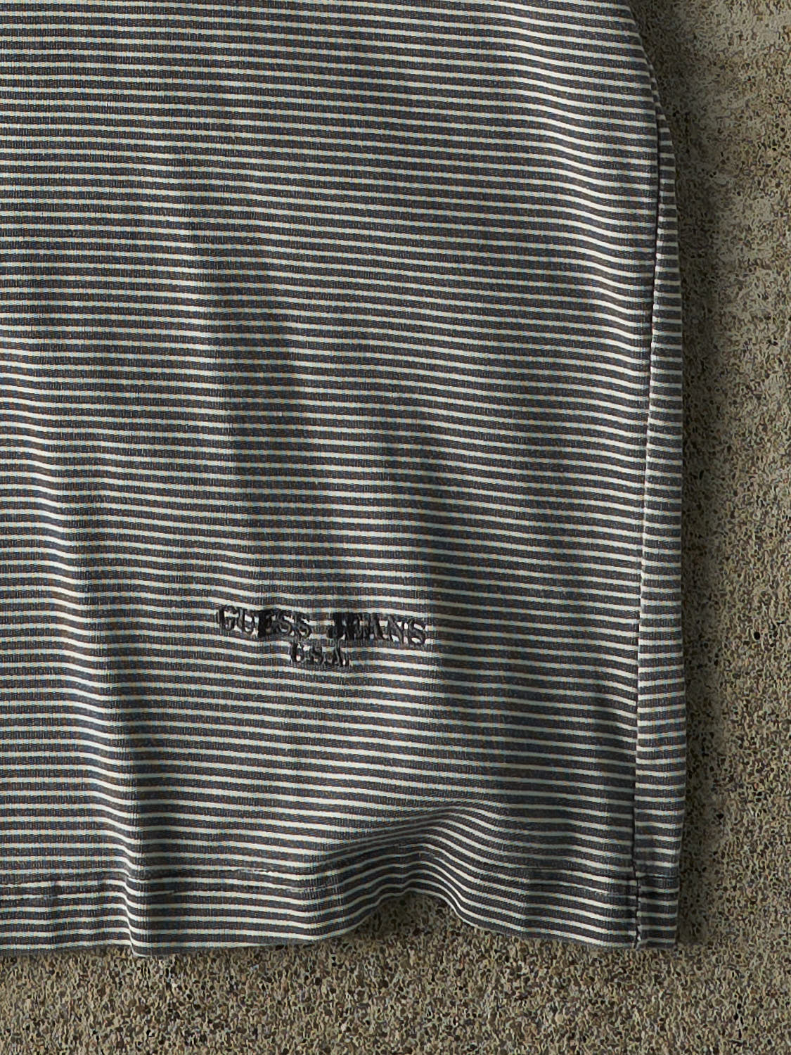 Vintage 90s Grey & White Guess Jeans Striped Tee (L/XL)
