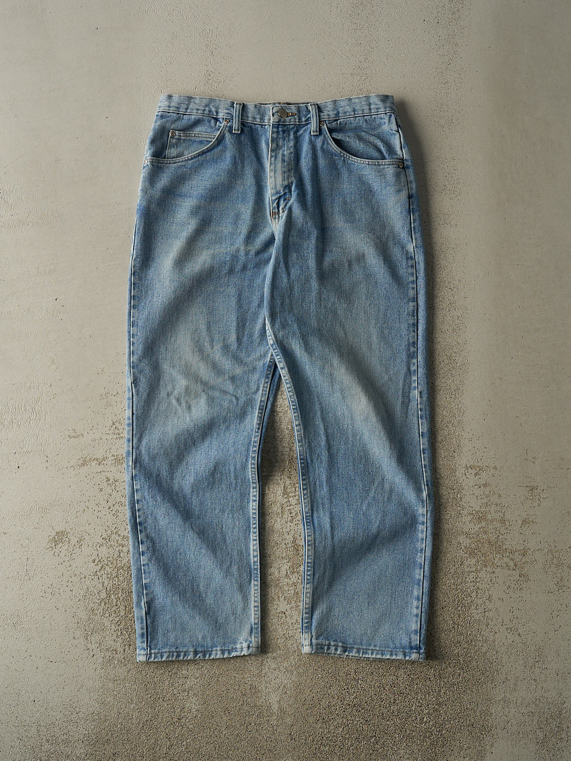 Vintage Y2K Light Wash Wrangler Jeans (34x29)