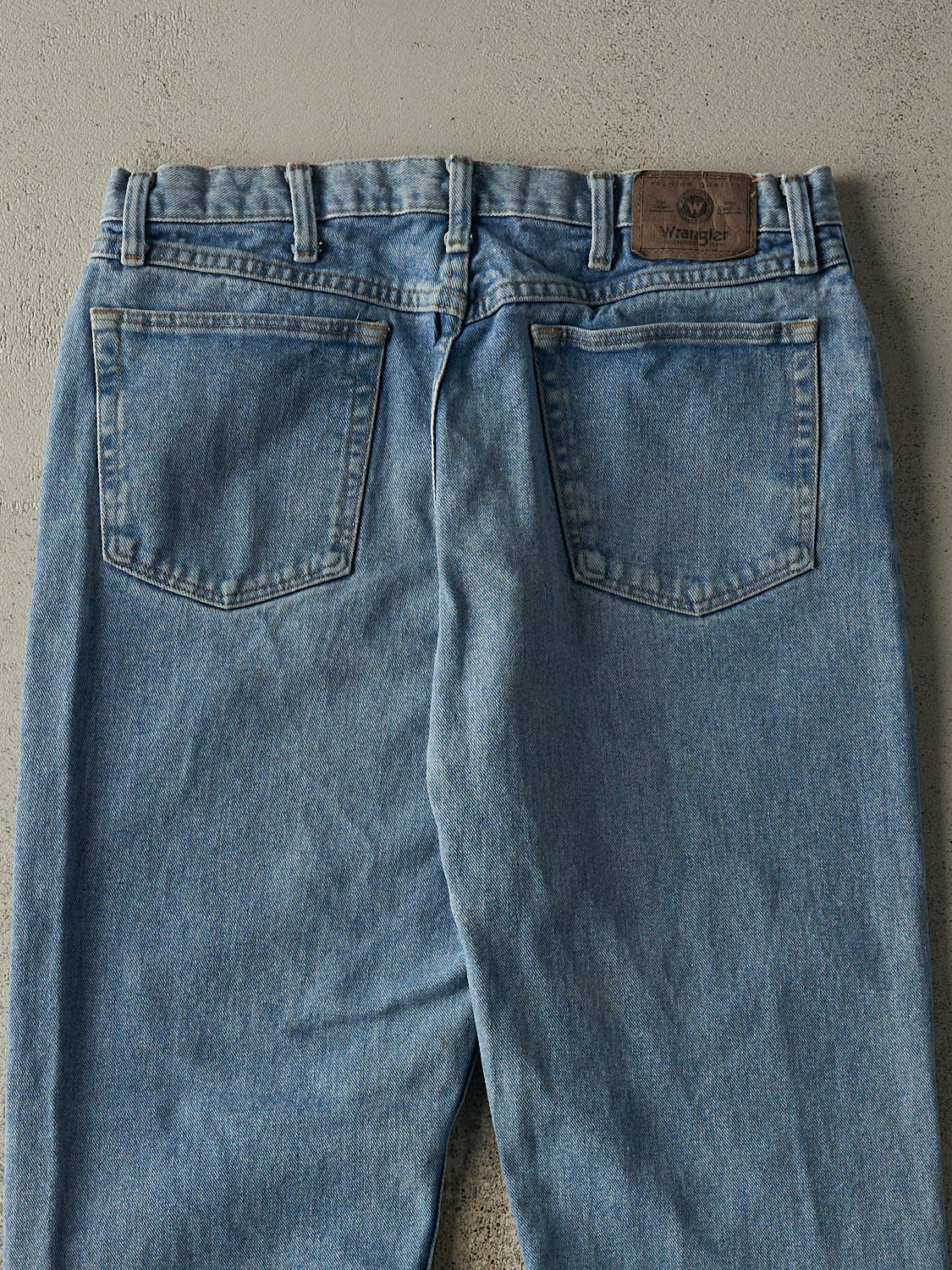Vintage Y2K Light Wash Wrangler Jeans (34x29)