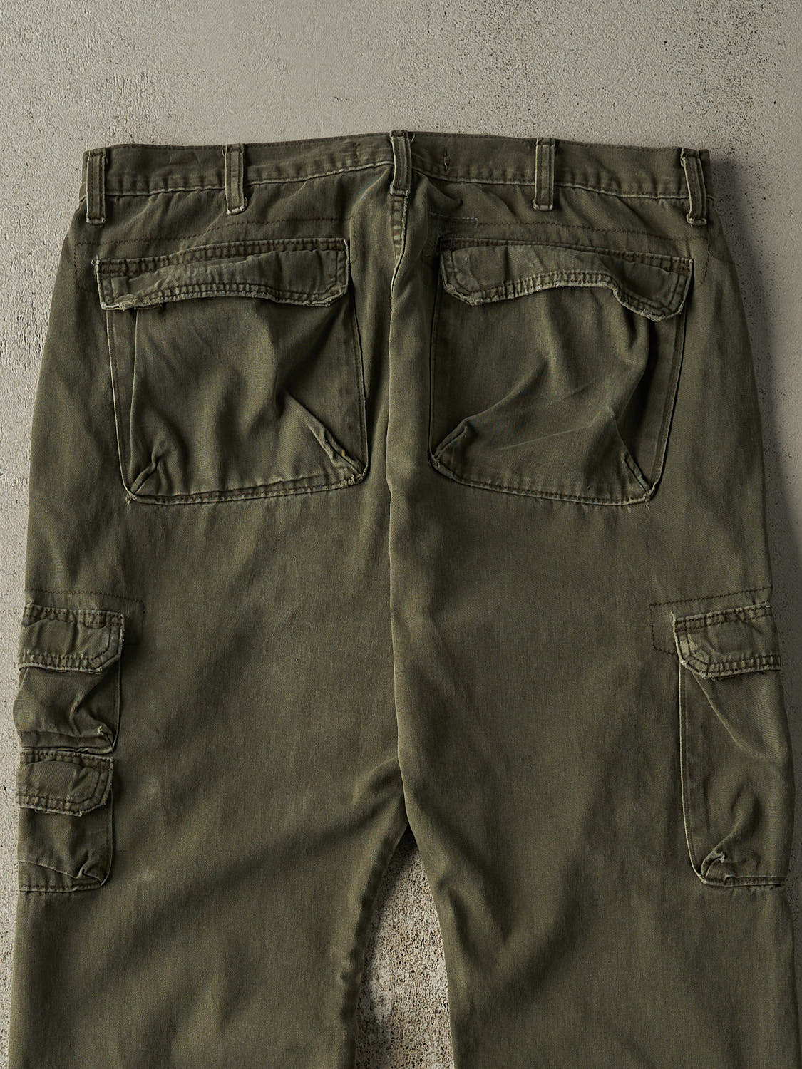 Vintage Y2K Green Wrangler Cargo Pants (36x29.5)