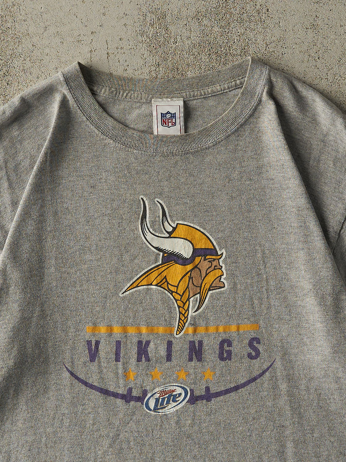 Vintage Y2K Grey Minnesota Vikings x Miller Lite Tee (L)