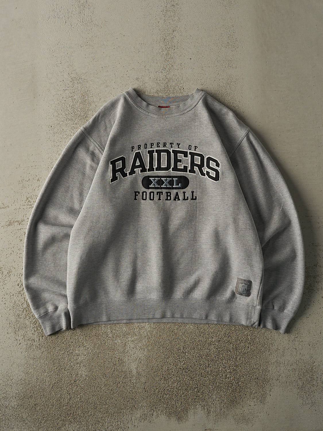 Vintage Y2K Grey Oakland Raiders Football Embroidered Crewneck (M/L)