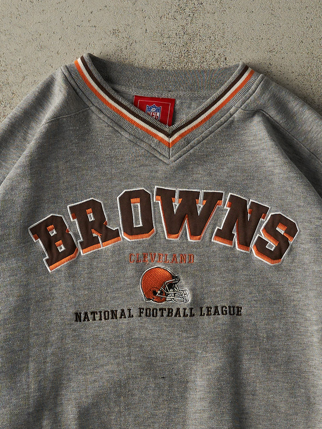 Vintage 90s Grey Cleveland Browns Embroidered Crewneck (XXL/XXXL)