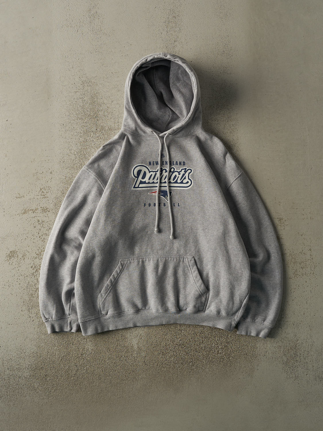 Vintage Y2K Grey New England Patriots Hoodie (L/XL)