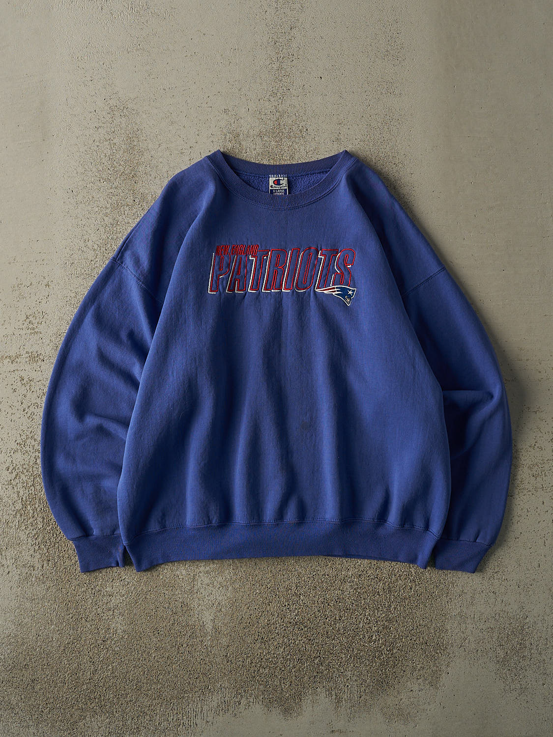 Vintage 90s Blue New England Patriots Embroidered Crewneck (L/XL)