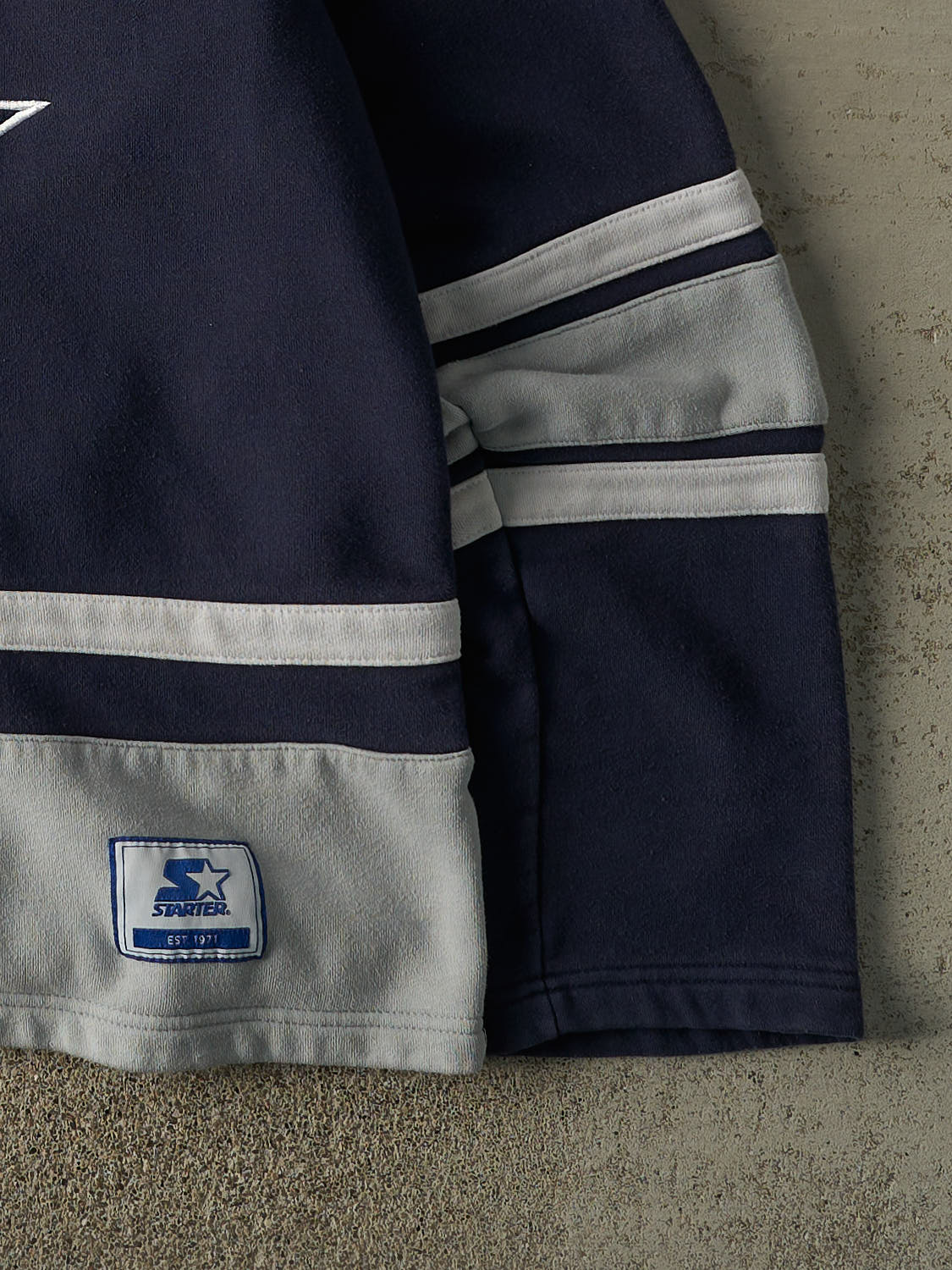Vintage Y2K Navy Blue, Grey & White Dallas Cowboys Embroidered Hoodie (XL)