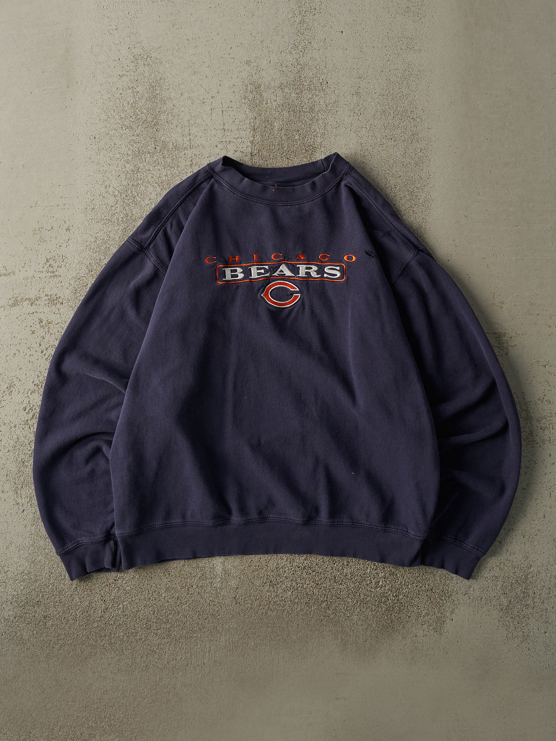 Vintage 90s Navy Blue Chicago Bears Embroidered Crewneck (L/XL)