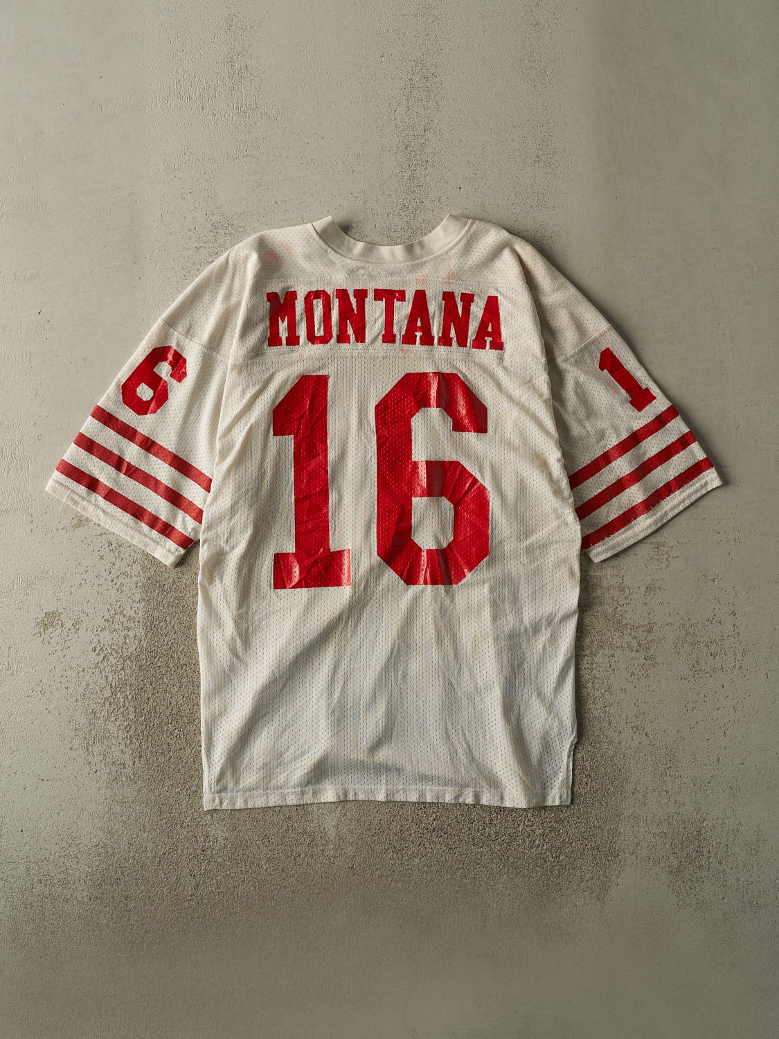 Vintage 90s White San Francisco 49ers Joe Montana #16 Russell Athletic Jersey (XL/XXL)