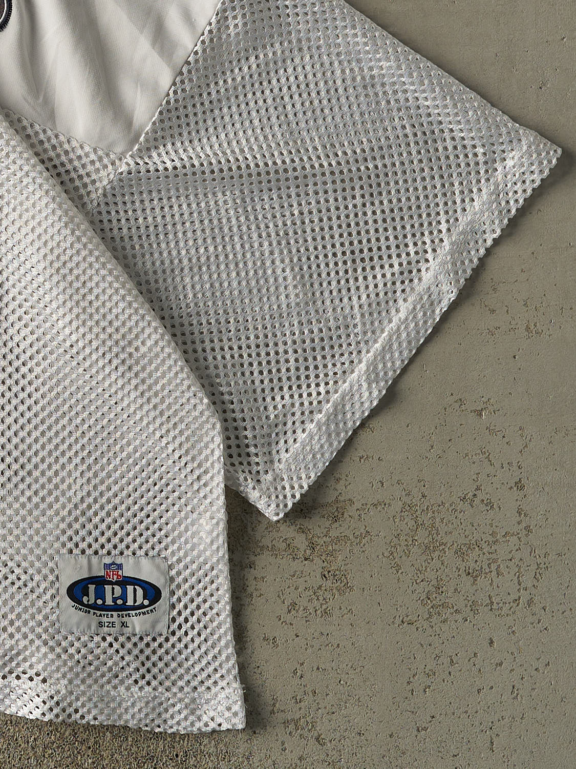Vintage Y2K White Chicago Bears JPD Cropped Boxy Mesh Jersey (L/XL)
