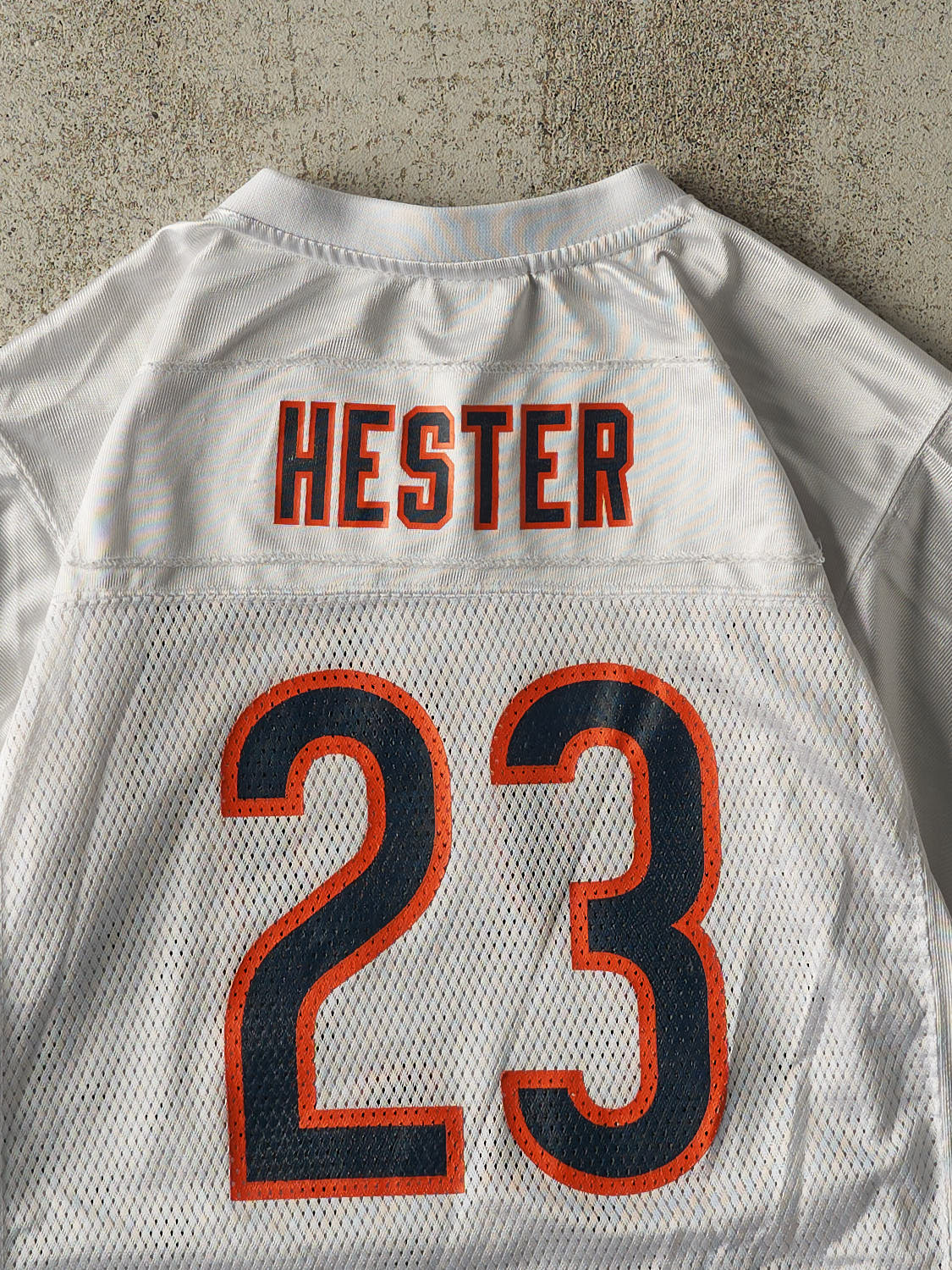 Vintage Y2K White Chicago Bears Devin Hester #23 Cropped Jersey (S)