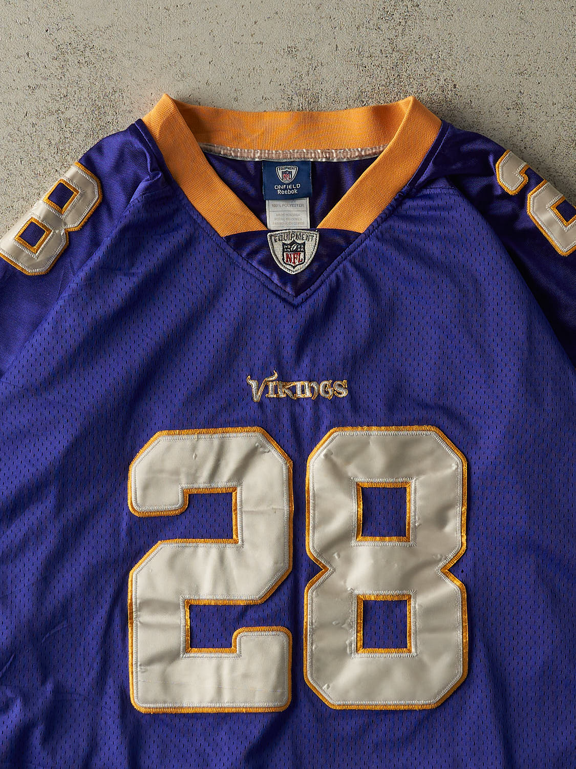 Vintage Y2K Purple Minnesota Vikings Adrian Peterson #28 Cropped Boxy Jersey (XL/XXL)
