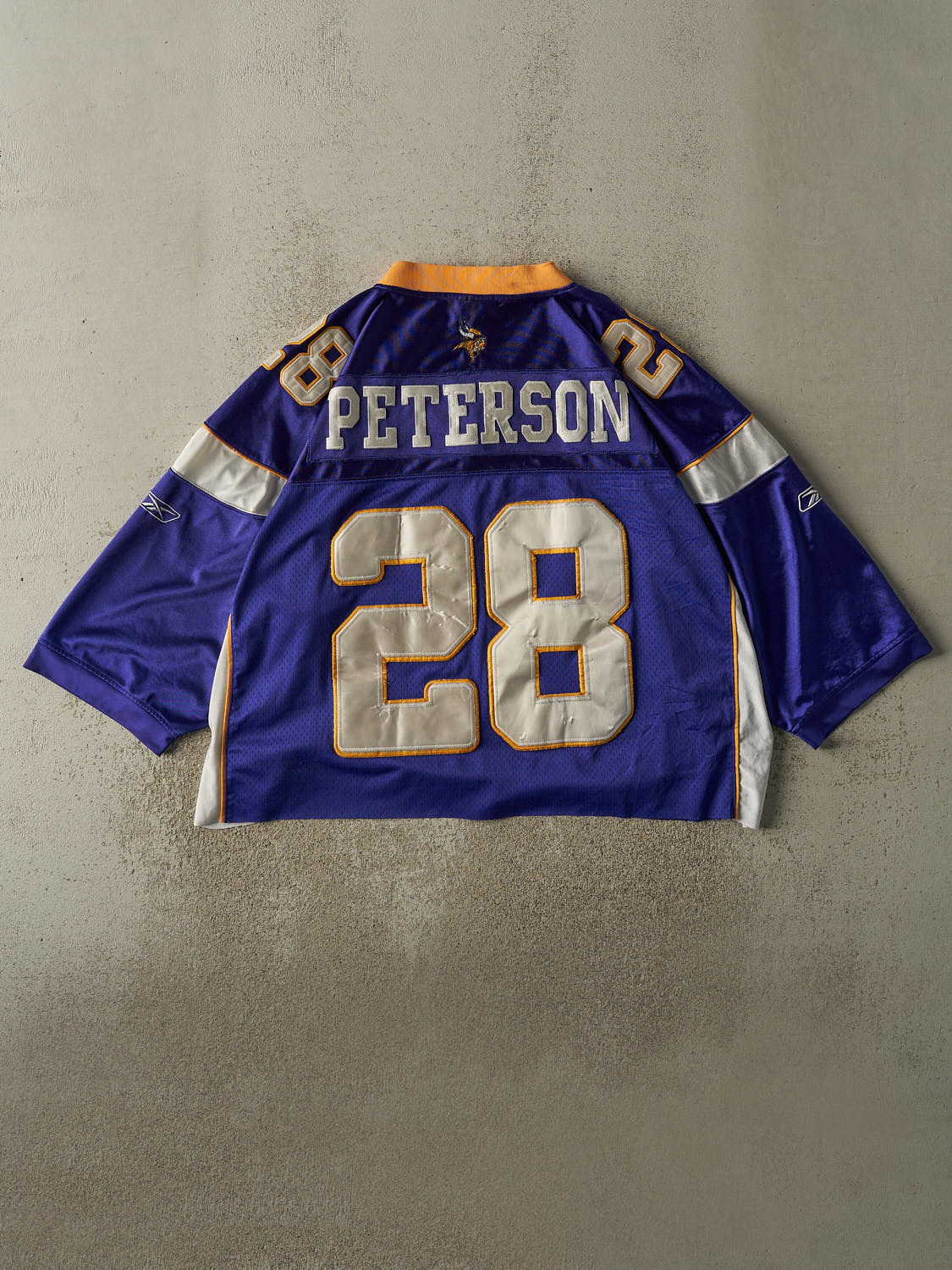 Vintage Y2K Purple Minnesota Vikings Adrian Peterson #28 Cropped Boxy Jersey (XL/XXL)