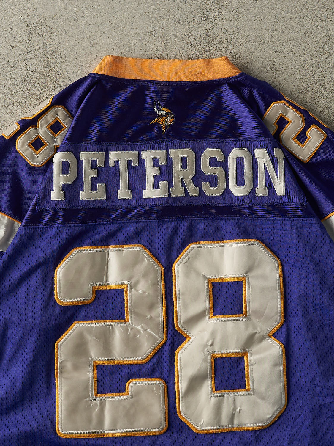 Vintage Y2K Purple Minnesota Vikings Adrian Peterson #28 Cropped Boxy Jersey (XL/XXL)