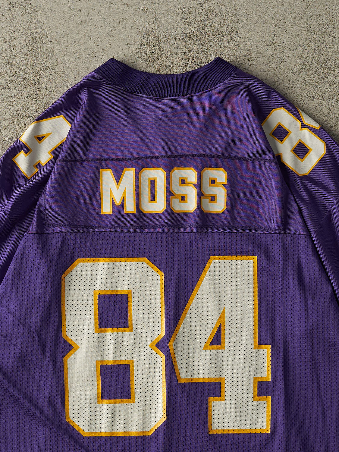 Vintage Y2K Purple Minnesota Vikings Randy Moss #84 Cropped Boxy Jersey (L/XL)