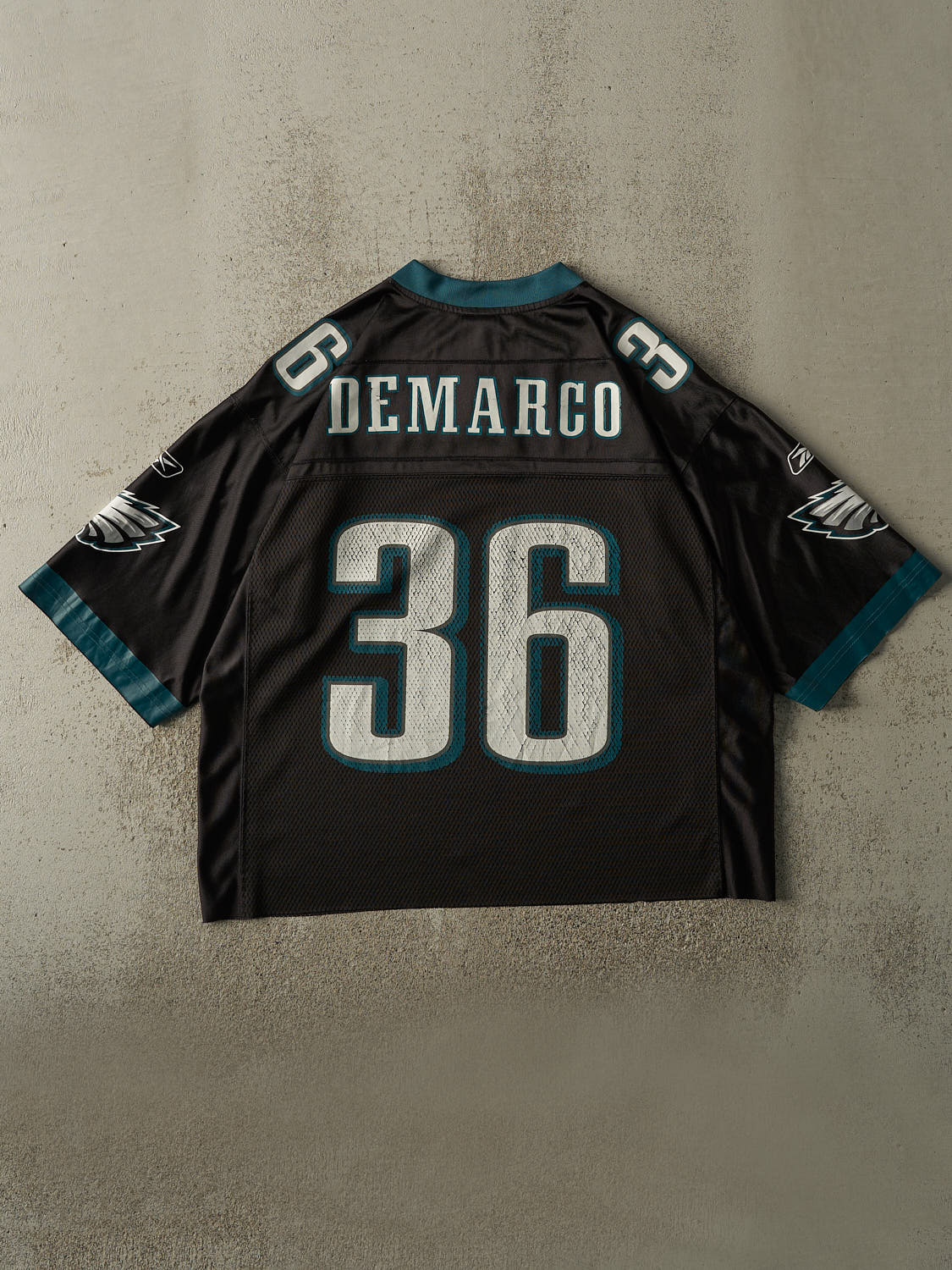 Vintage Y2K Black Philadelphia Eagles #36 Demarco Cropped Jersey (L/XL)