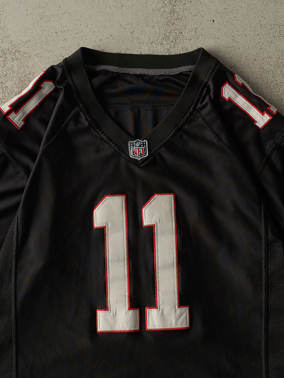 Vintage Y2K Black Atlanta Falcons Julio Jones #11 Jersey (XL)