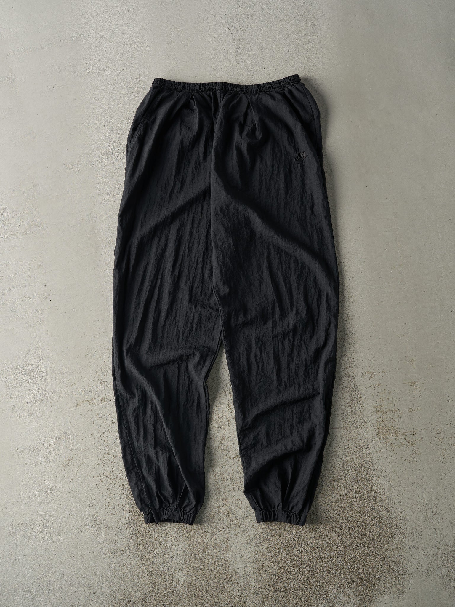 Vintage 90s Black Nike Embroidered Windbreaker Pants (30x32)