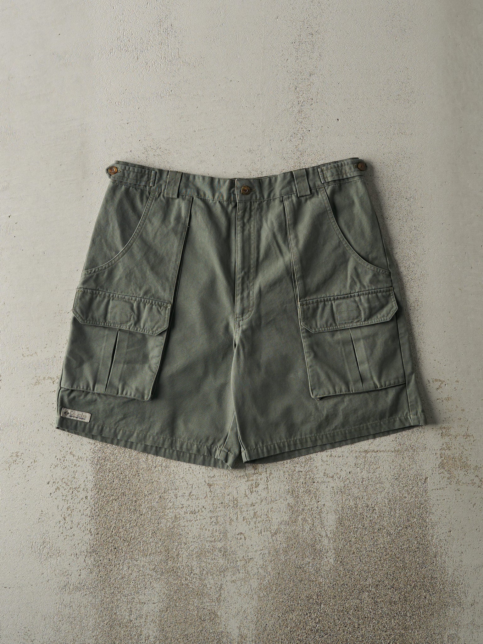 Vintage Y2K Green Columbia Cargo Shorts (36x8)