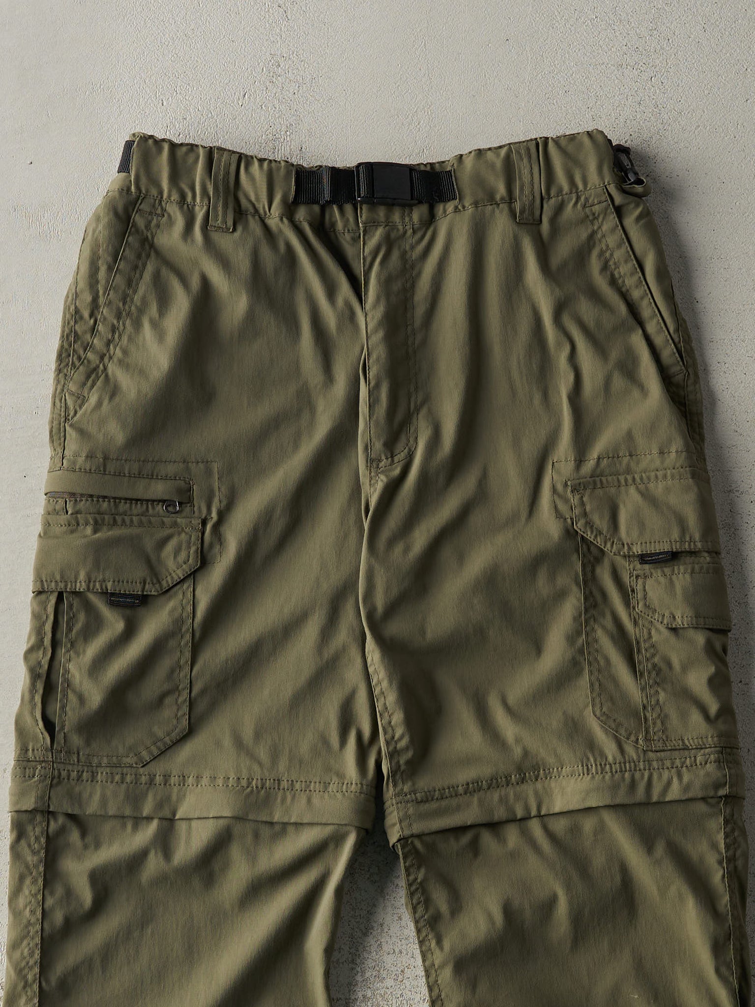 Vintage Y2K Green B.C. Clothing Zip Off Cargo Pants (30x30)