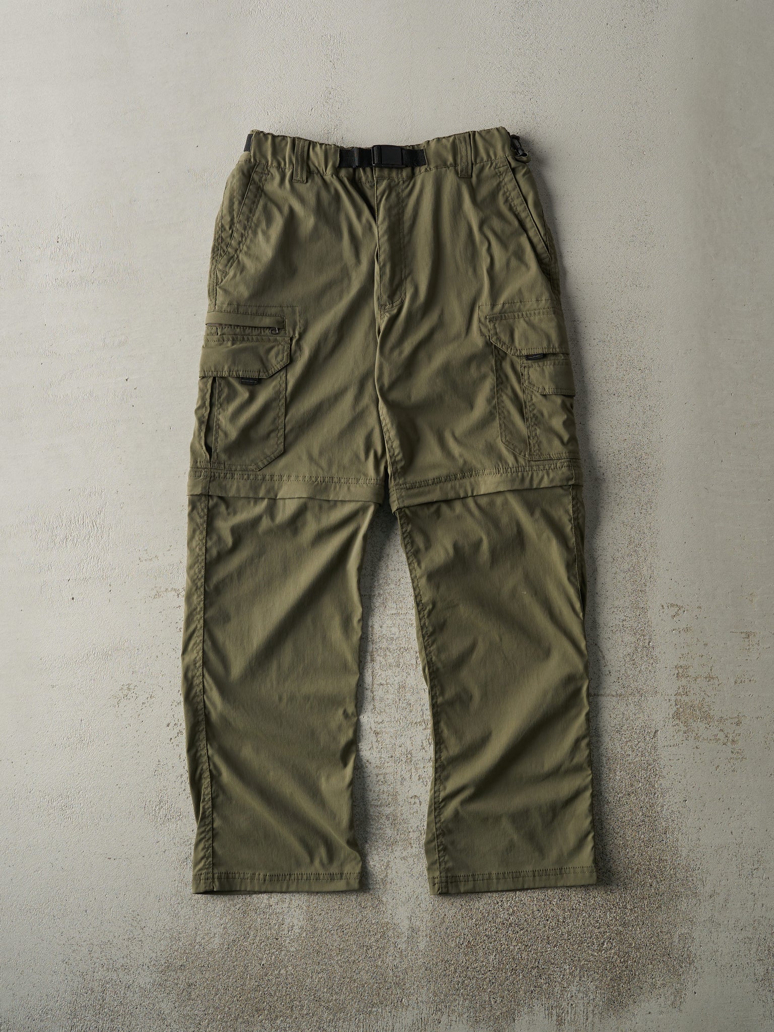 Vintage Y2K Green B.C. Clothing Zip Off Cargo Pants (30x30)