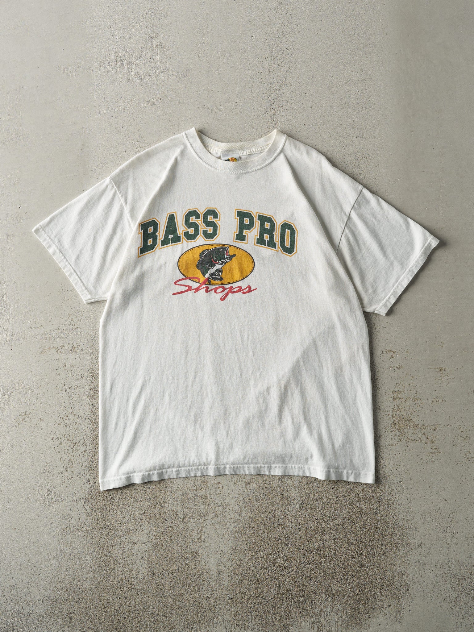 Vintage Y2K White Bass Pro Shops Tee (M)