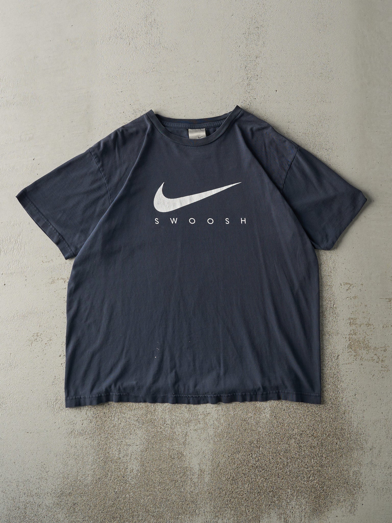 Vintage Y2K Navy Blue Nike Swoosh Tee (L)