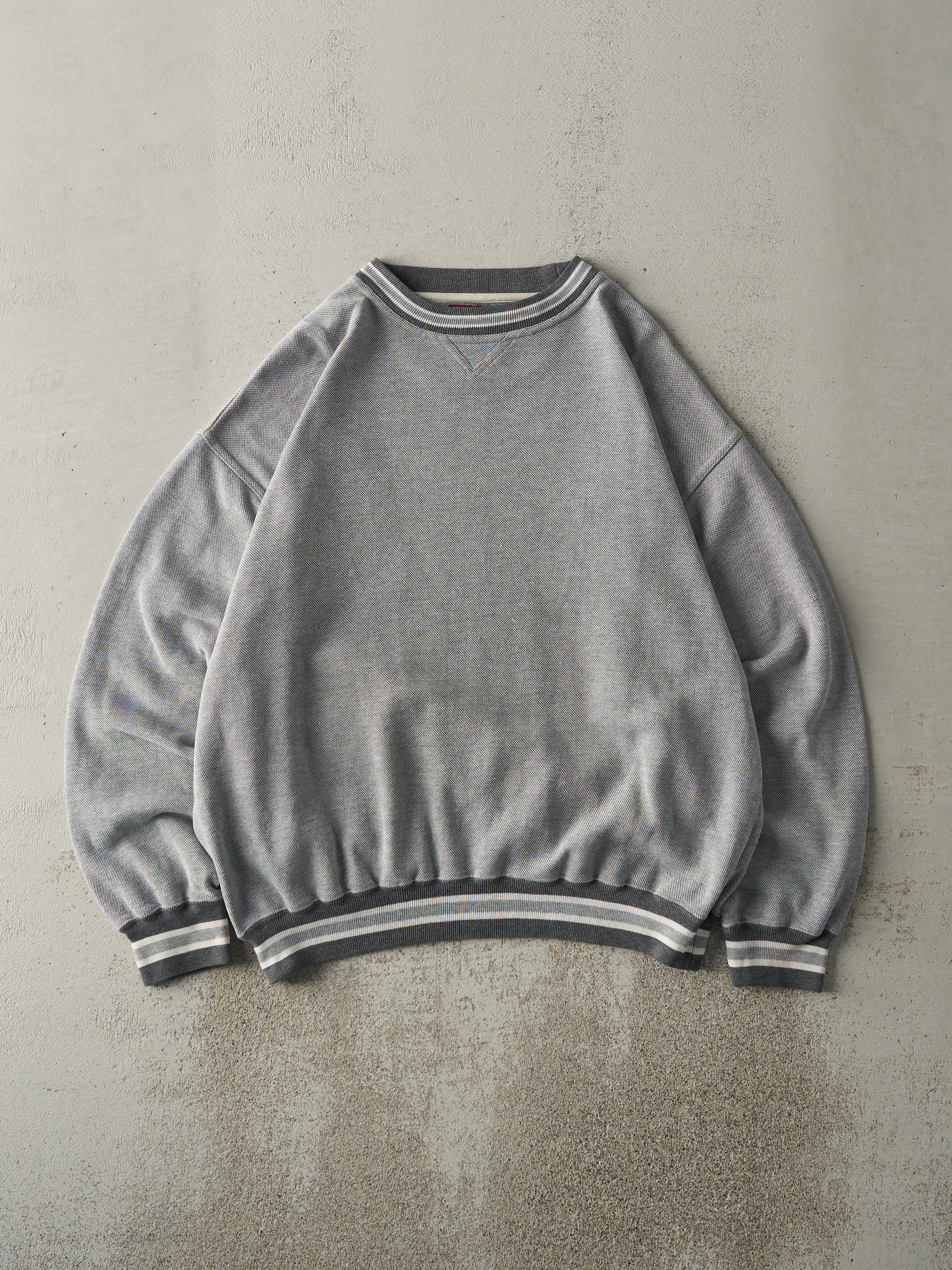 Vintage 90s Grey Textured Boxy Crewneck (L)