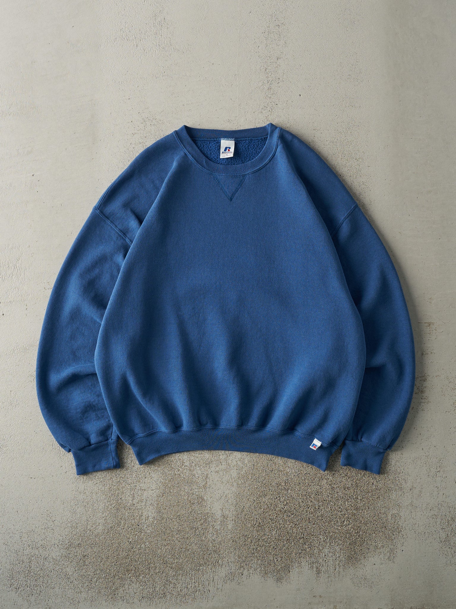 Vintage Y2K Blue Russell Athletic Blank Crewneck (L)