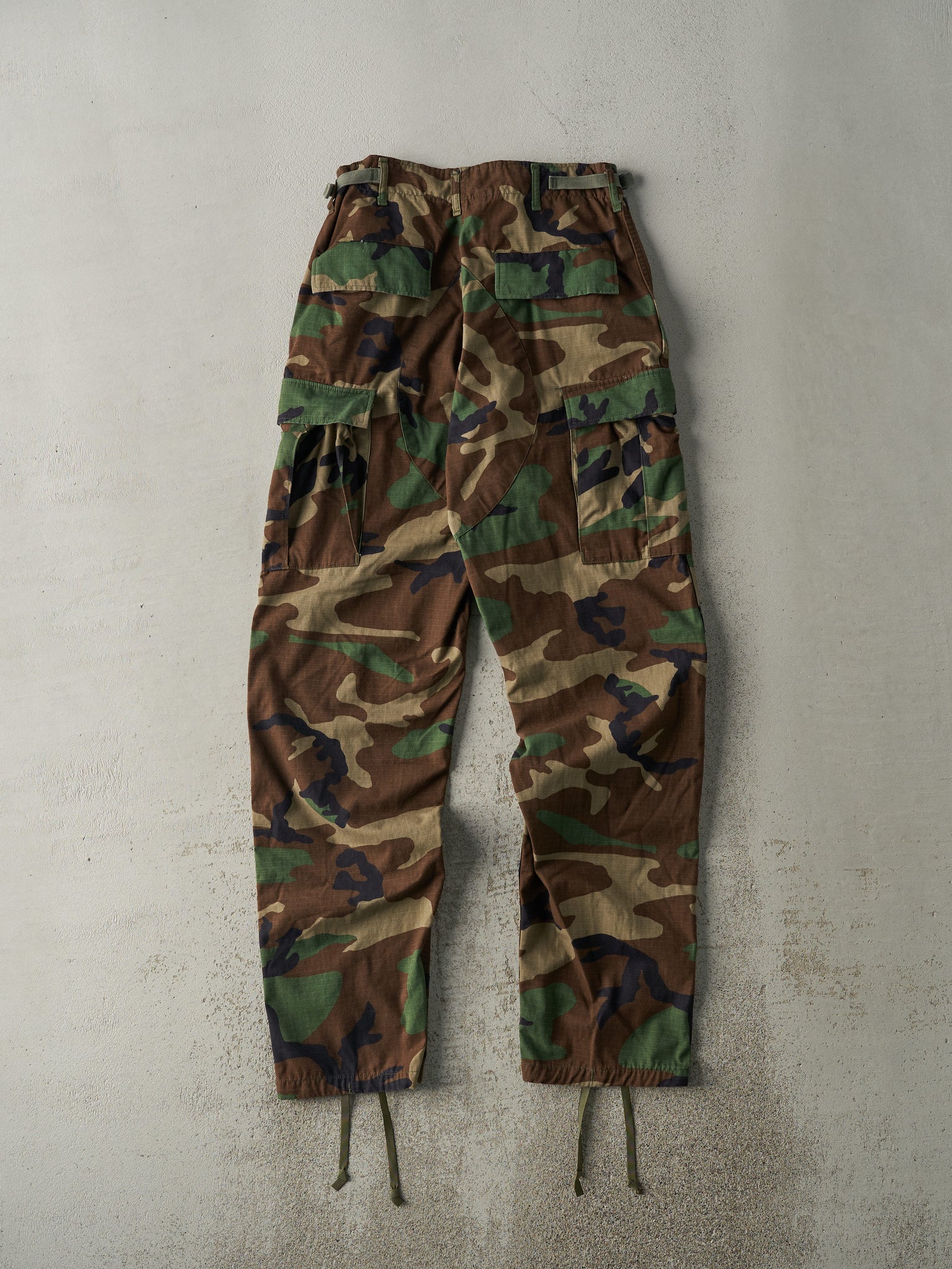 Vintage Y2K Woodland Camo Army Pants (28x33.5)